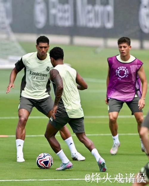 阿隆索执教皇马欧冠战绩令人尴尬,竟与2019年索拉里相似 阿隆索执教皇马欧冠战绩令人尴尬,竟与2019年索拉里相似